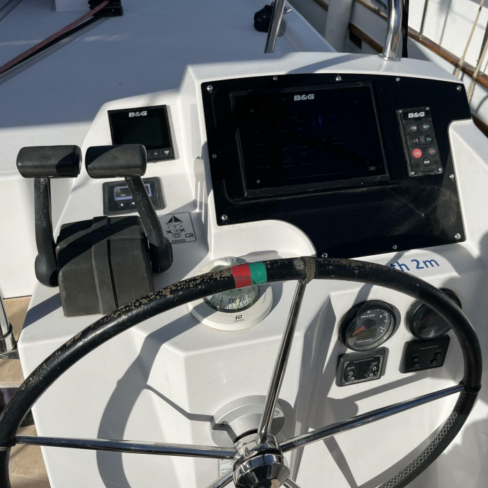 Lollo III | Nautitech 40 Open photo 1