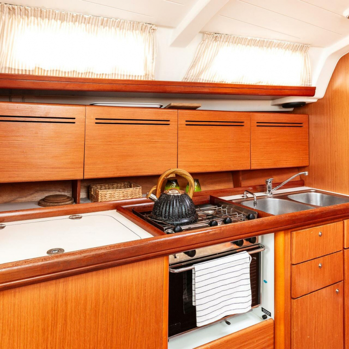 Too Lucky | Cyclades 43.4 photo 12