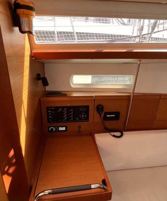 MoElli | Sun Odyssey 389 photo 8
