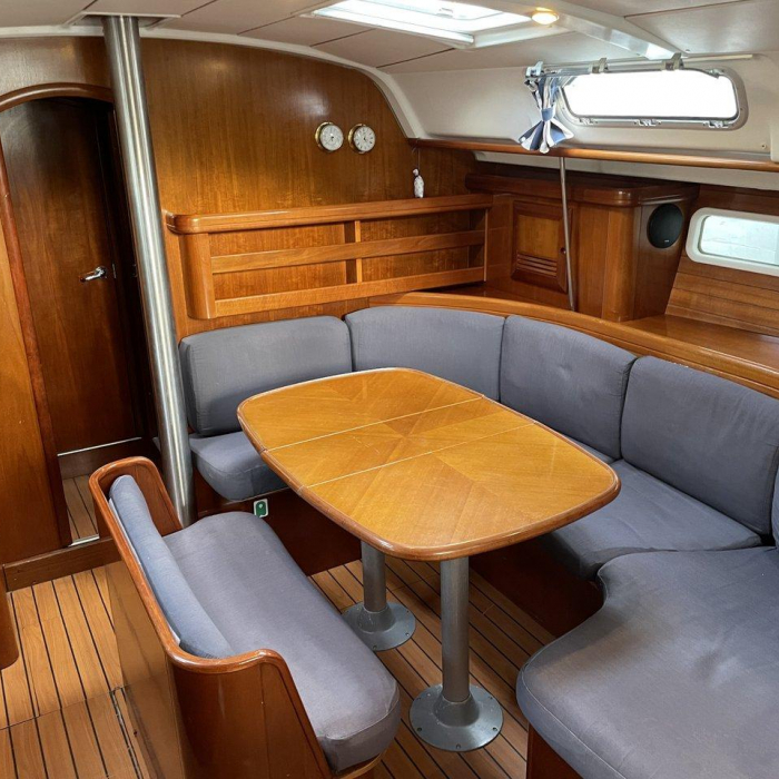 M&M | Oceanis 411 Celebration photo 22