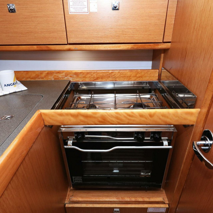 Homeoffice | Bavaria Cruiser 33 photo 13