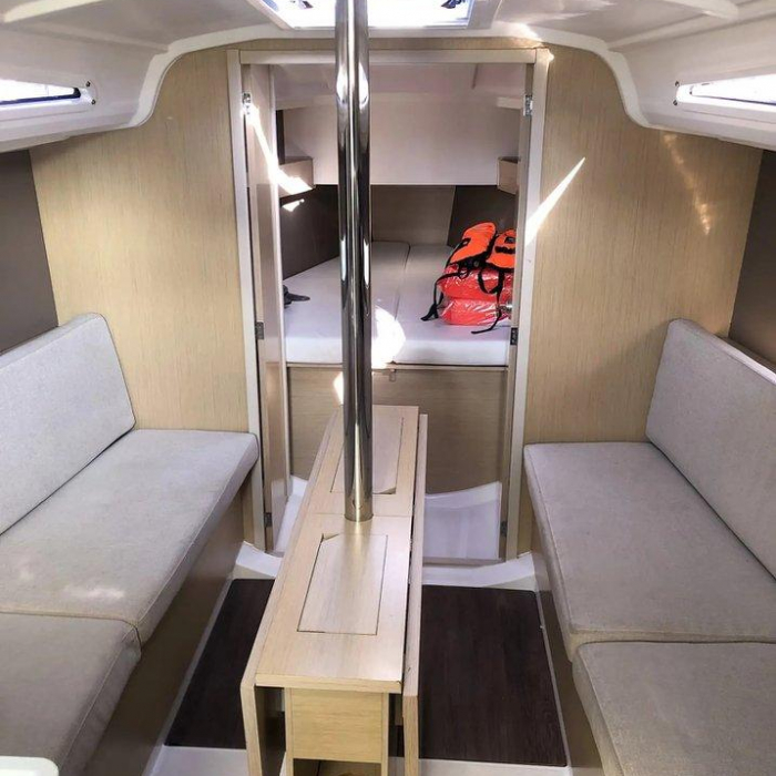 Arya | Oceanis 30.1 photo 9