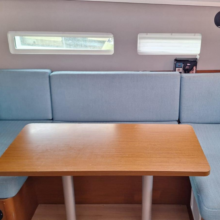 Iliada | Sun Odyssey 410 photo 4