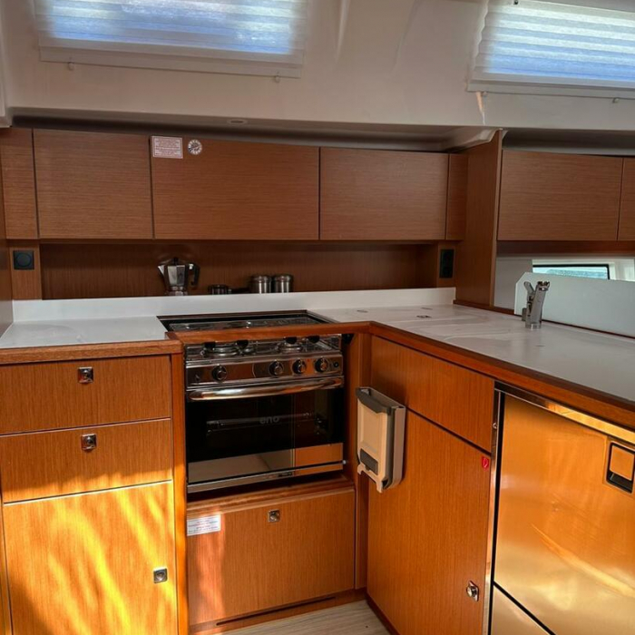 Prestige | Bavaria C45 Holiday photo 6