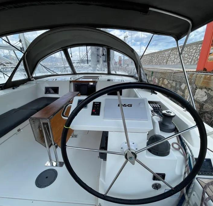  | Bavaria C45 Holiday photo 6