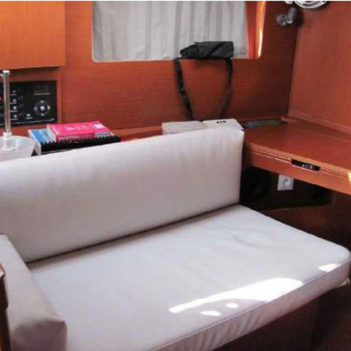 Economy | Oceanis 41.1 photo 11