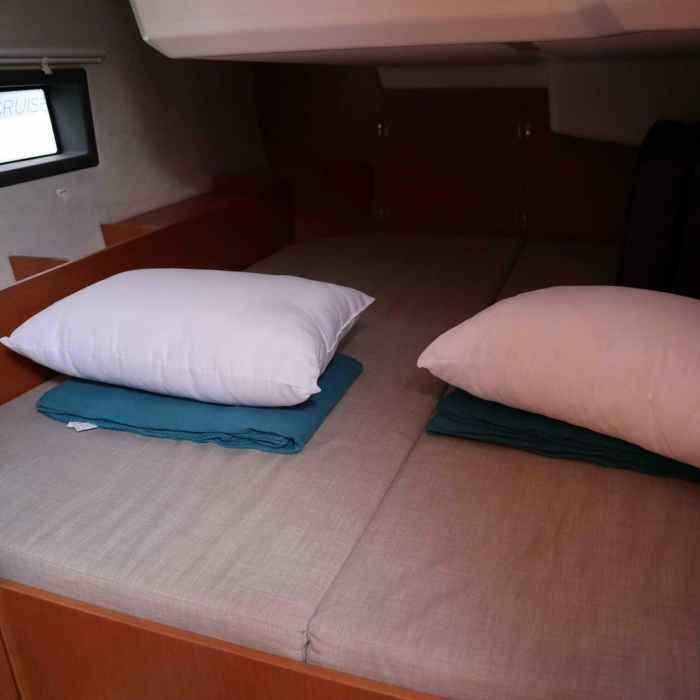 Prestige | Bavaria C42 photo 30