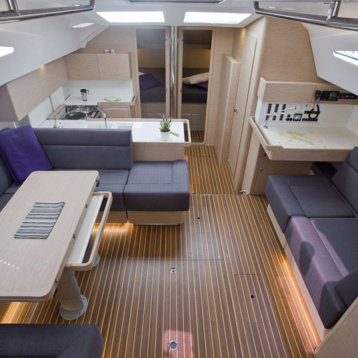 Vuschi | Elan 50 Impression photo 54