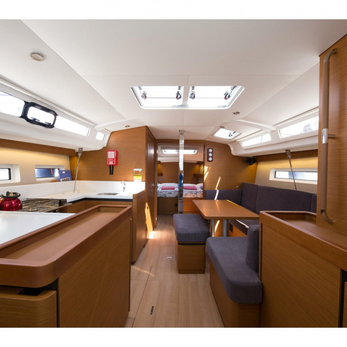 Suncity 4 | Sun Odyssey 440 photo 5