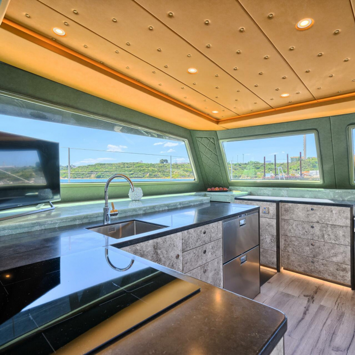 Gold | Luna 49 photo 10