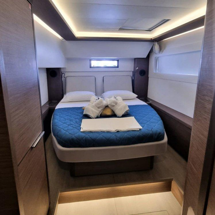 Free Bird II | Lagoon 46 OW photo 12