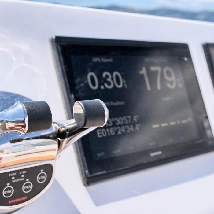 Gold | Luna 49 photo 12