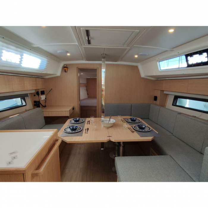 Celestia | Bavaria C42 photo 5