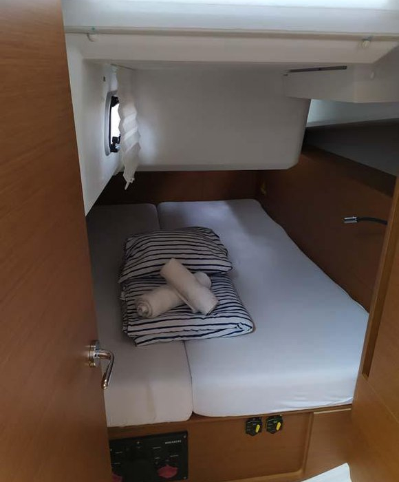 Uccelli | Sun Odyssey 440 photo 8