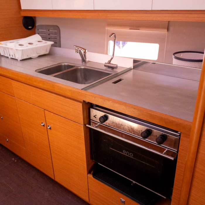 MAËLYS_DB | Dufour 430 GL photo 8