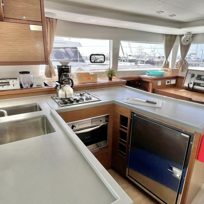 Sea Runner III - FF | Lagoon 450 F photo 2