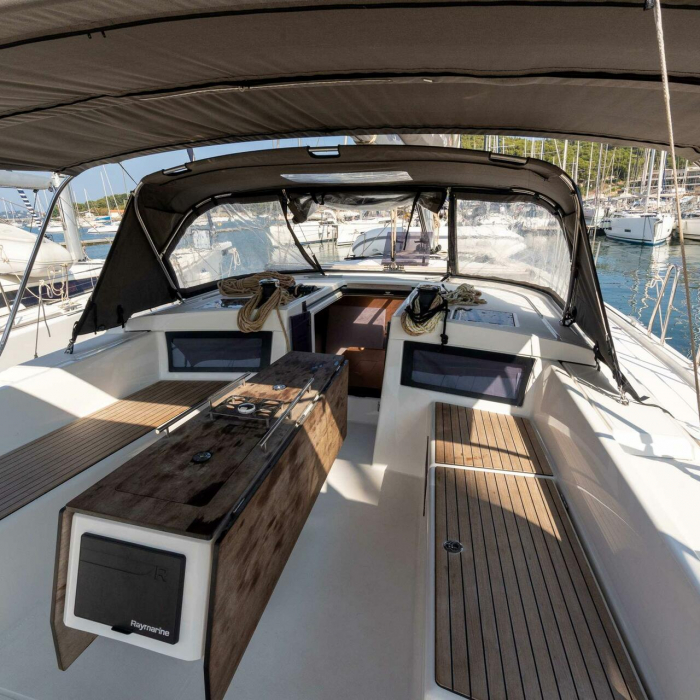 Megalodonte | Dufour 470 photo 14