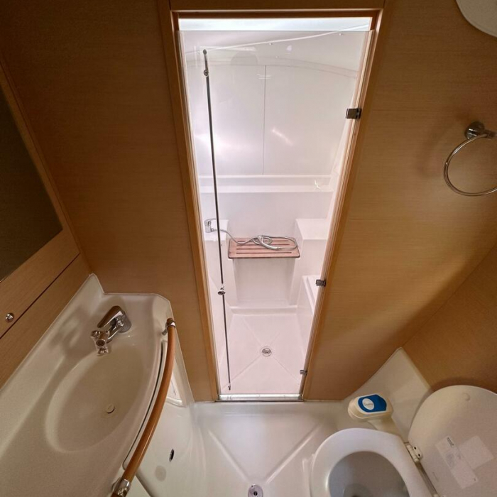 Miko | Lagoon 380 Owner photo 18