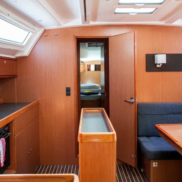 Easy Point | Bavaria Cruiser 46 photo 4