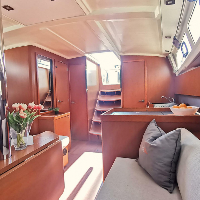 First | Oceanis 41.1 photo 1