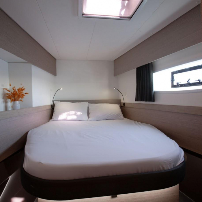Olympus - Green Wave | Fountaine Pajot 45 photo 16