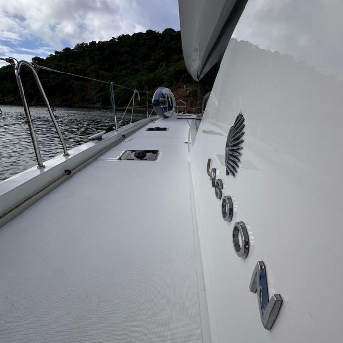 MAUI (GND) | Lagoon 55 photo 12