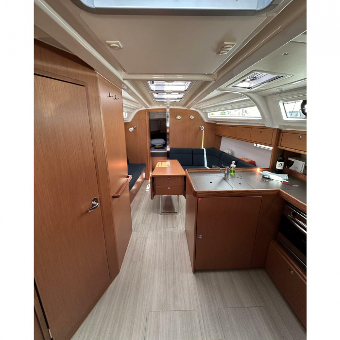 Crypto | Bavaria Cruiser 37 photo 13