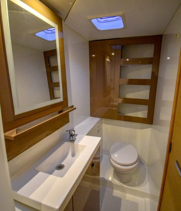 Amber | Lucia 40 photo 14