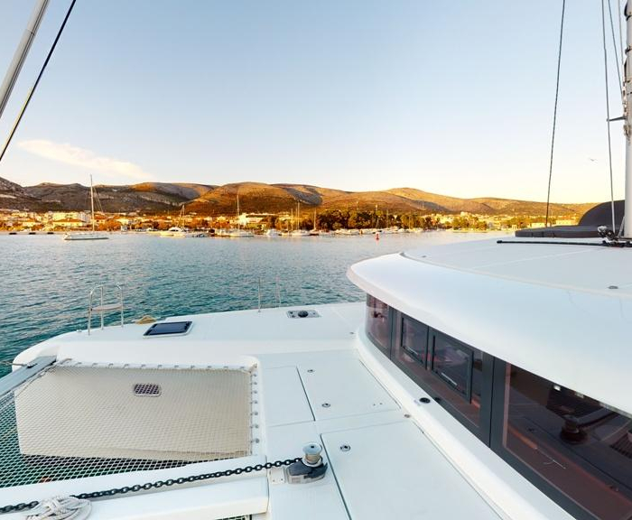 Best Friends I | Lagoon 42 photo 25