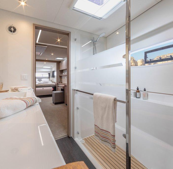 Karina | Fountaine Pajot Elba 45 photo 11