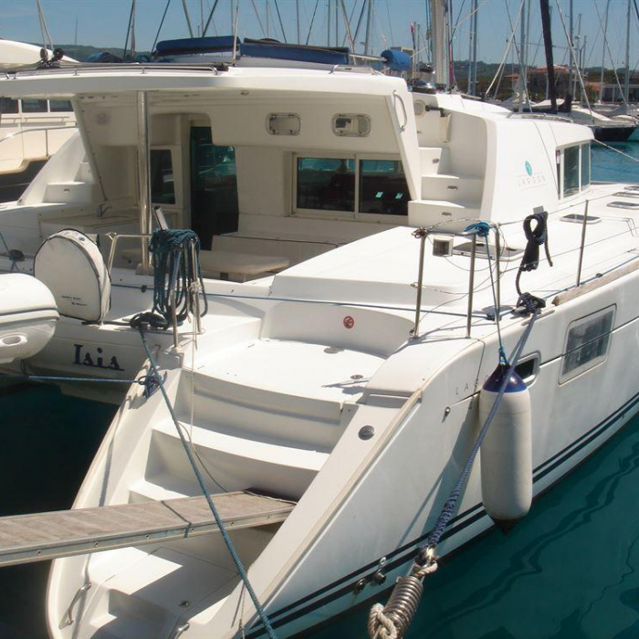 Isis | Lagoon 440 photo 2