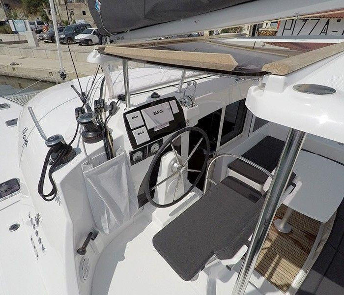 Maya | Lagoon 380 photo 21