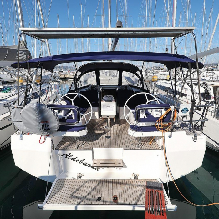 Aldebaran | Bavaria C42 photo 5