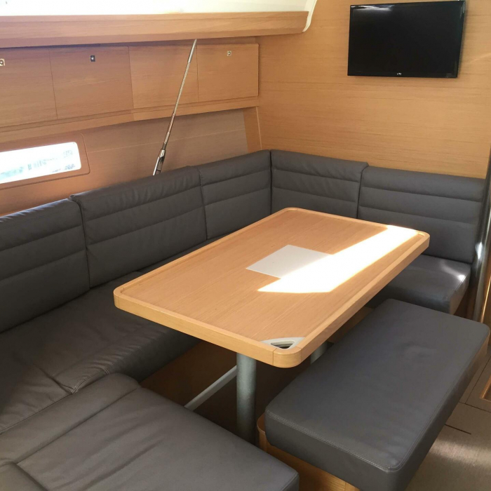 Amazing | Dufour 412 GL photo 20