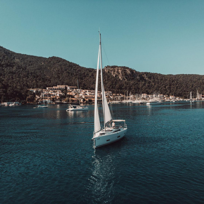 Paris | Dufour 390 photo 50