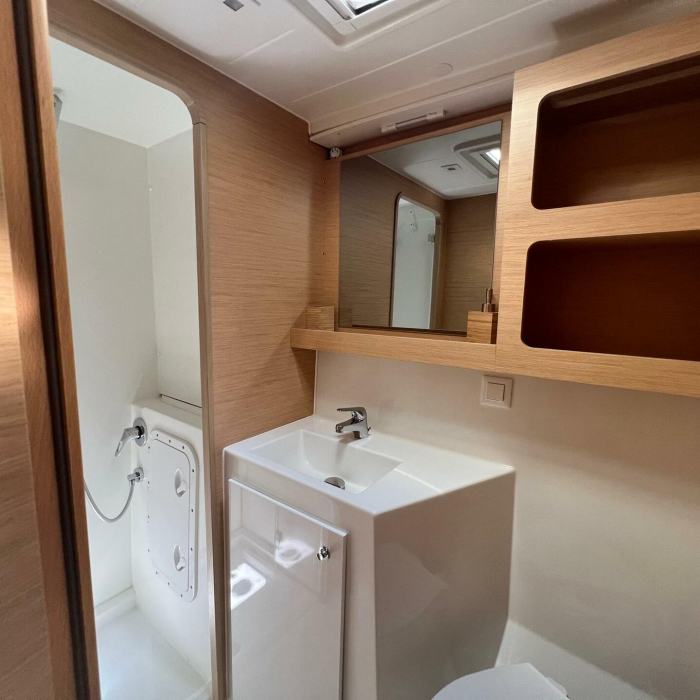 Genista II | Lagoon 42 photo 11