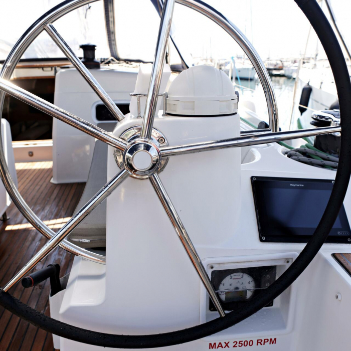 Elise af Sweden | Sun Odyssey 519 photo 14