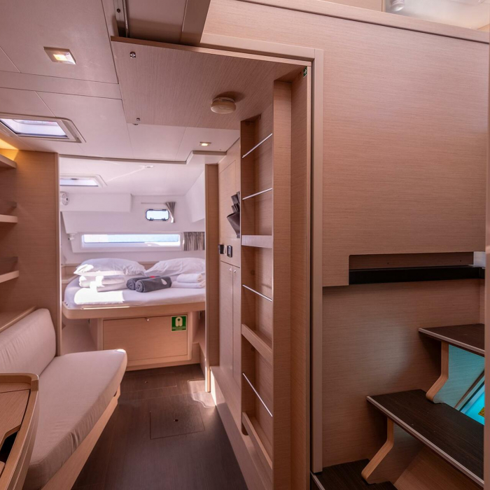 FIND US | Lagoon 42 Owner version photo 8