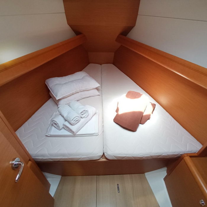 Fearless | Sun Odyssey 379 photo 6