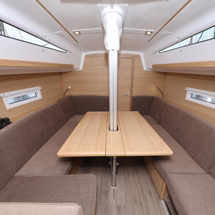 Twitter | Elan E4 photo 8