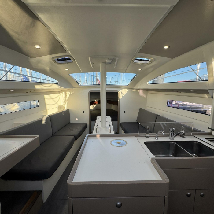 Xavier | RM 1070 photo 5