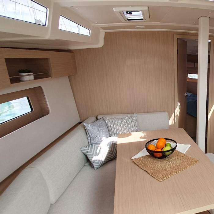 Breeze | Oceanis 37.1 photo 9