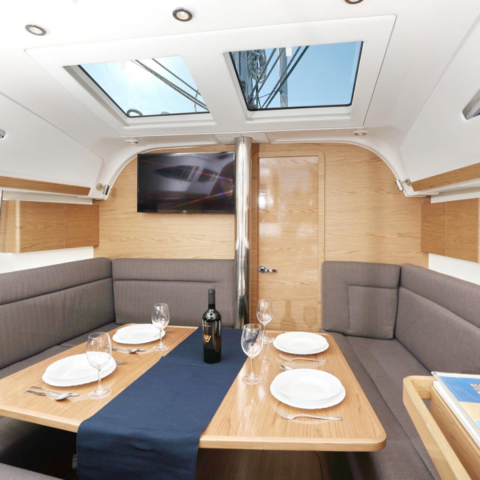 Hulk | Elan Impression 40 photo 21