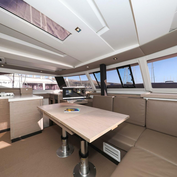 Macho | Fountaine Pajot Astrea 42 Quatuor photo 41