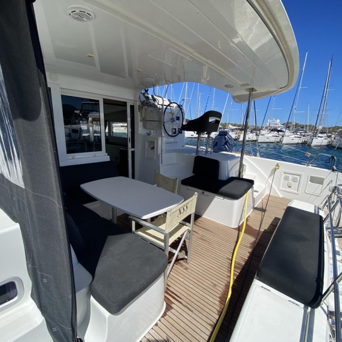 Aquila (WM, Inverter) | Lagoon 40 photo 6