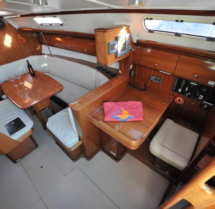 Tommy | Bavaria 38 photo 26