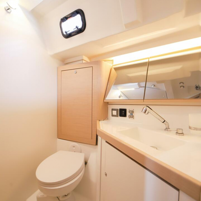 Eonia -  Comfort line | Oceanis 46.1 photo 18
