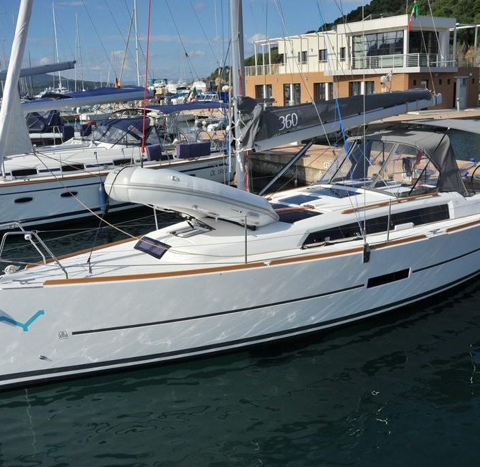 Karibu | Dufour 360 GL photo 2