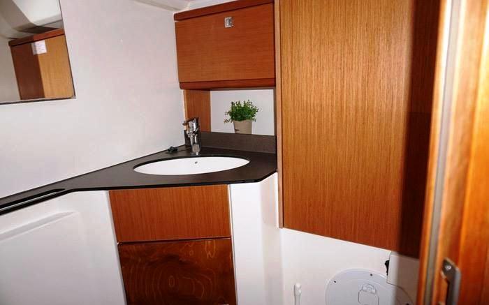 Leonidas Bavaria 46 Cruiser | Bavaria 46 Cruiser photo 24