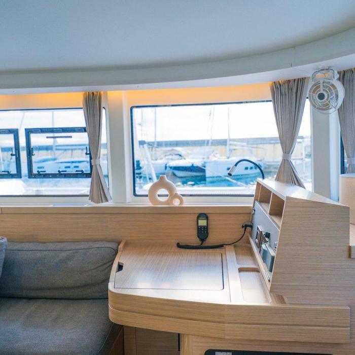 Veryta | Lagoon 42 photo 16